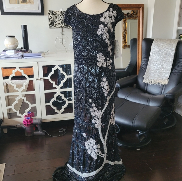 THEIA Sequined Evening Gown - Picture 3 of 12